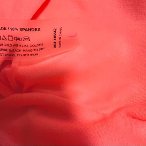 Marilyn Monroe One Piece Monokini Swimsuit Coral Embroidered High Neck L - Picture 5 of 7